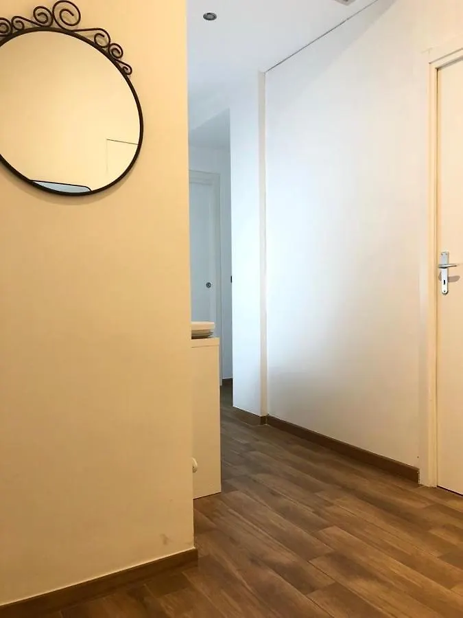 Italien chic, camera con bagni condivisi Bari